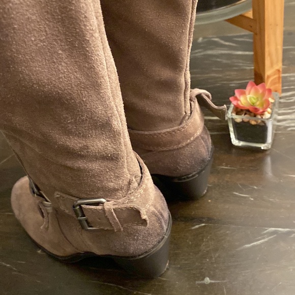 Dolce Vita | Taupe Brown Suede Mid Heel Winter Boot Buckle women’s 7.5 - Picture 4 of 9
